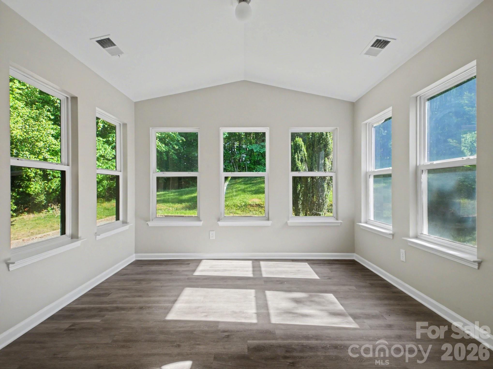 317 Rook Road Charlotte, NC 28216 - Photo 31 of 36