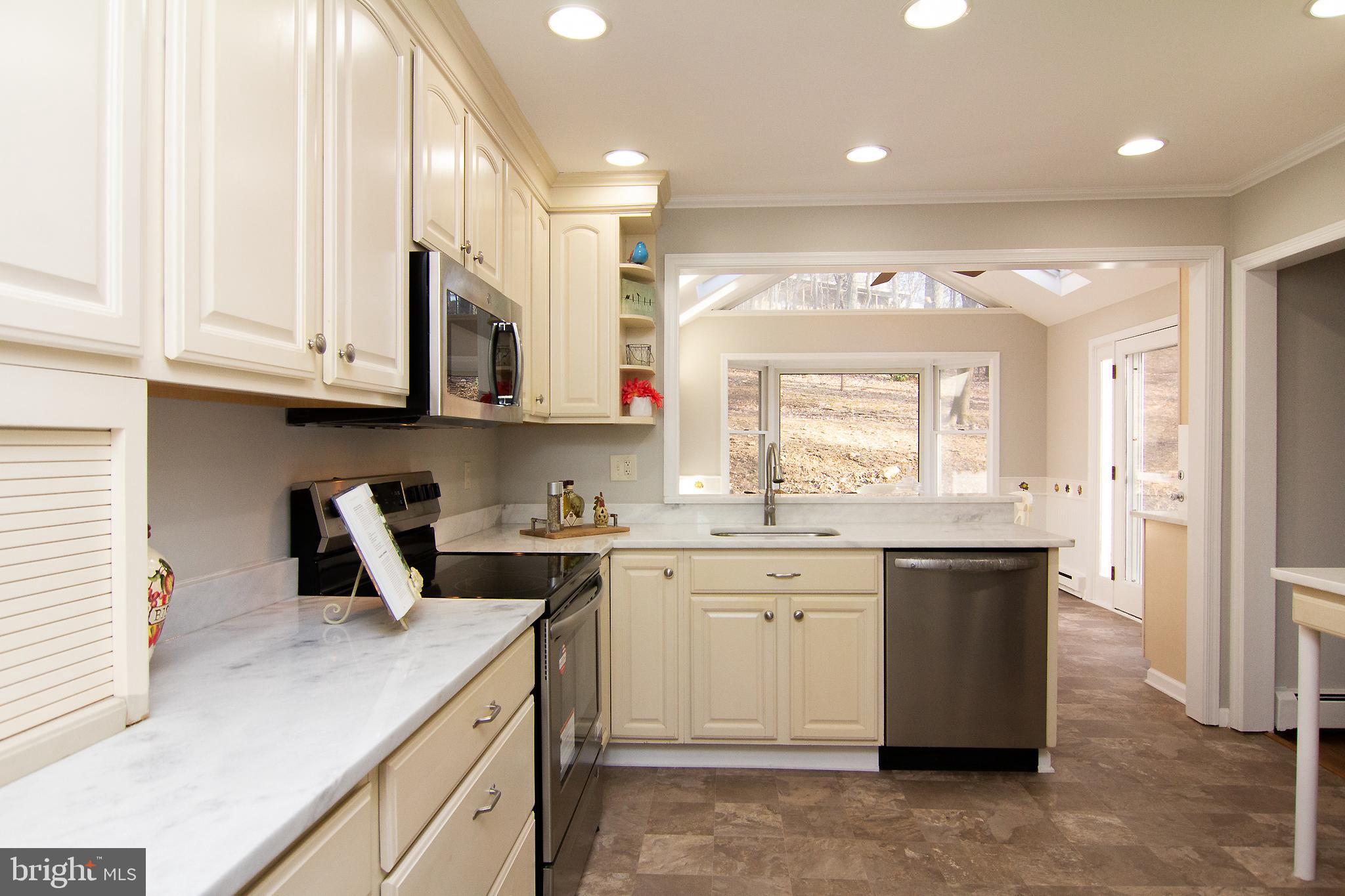 701 Meadow Branch Road Westminster, MD 21158 - Photo 12 of 33 Gallery Image 12