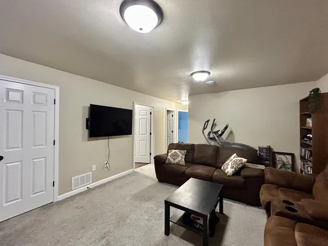 $288,000 | 155 Pine Avenue, Mapleton, ND 58059