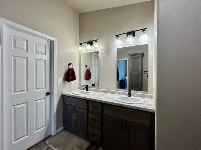 $288,000 | 155 Pine Avenue, Mapleton, ND 58059