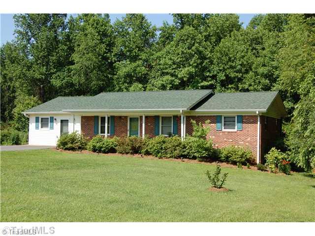 152 Douglas Road Elkin, NC 28621 - Photo 1 of 15 Exterior Front.
