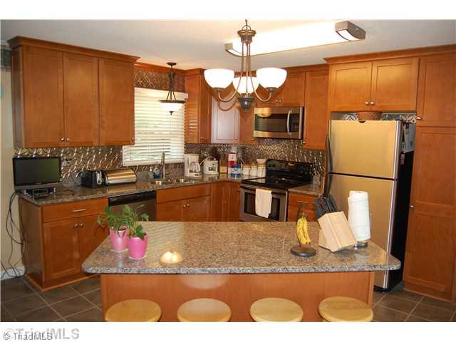152 Douglas Road Elkin, NC 28621 - Photo 3 of 15 Kitchen.
