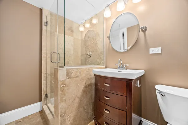 $525,000 | 960 Sycamore Court, Hoffman Estates, IL 60192