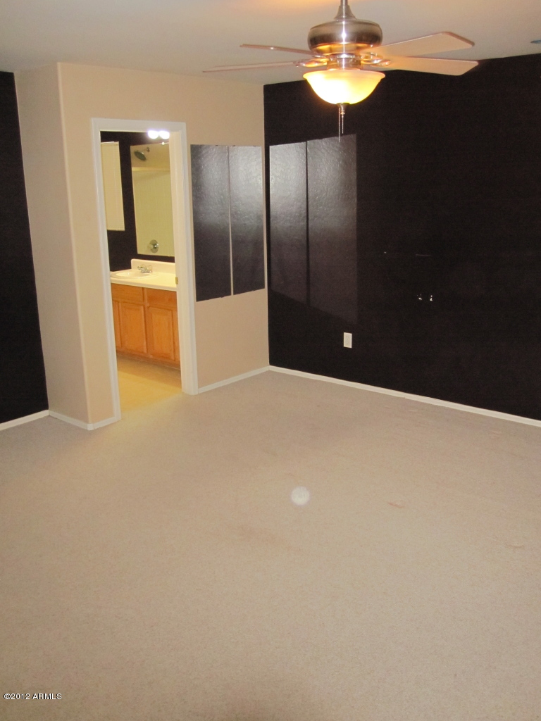 4005 West Maldonado Road Phoenix, AZ 85041 - Photo 22 of 44 IMG_8085