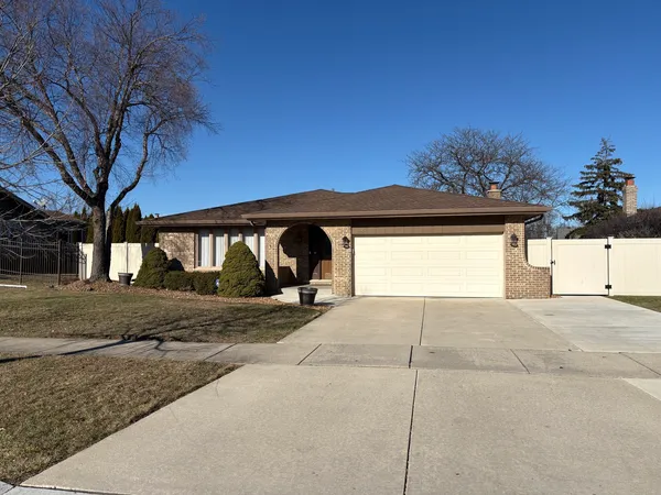 $529,900 | 8320 Heather Lane, Tinley Park, IL 60477