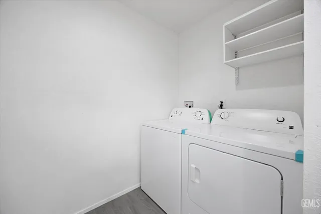 a house view with a backyard space