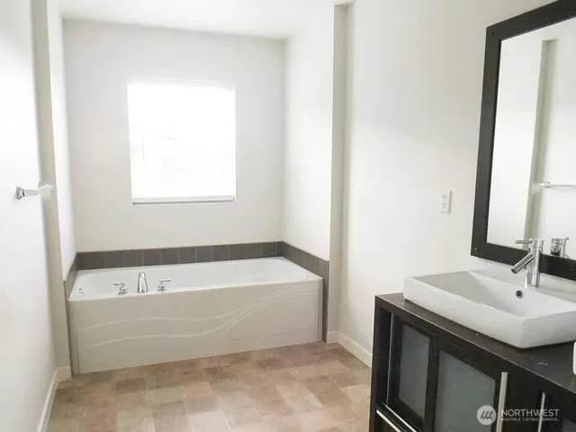 $3,200 | 1329 159th Street Southwest, Lynnwood, WA 98087