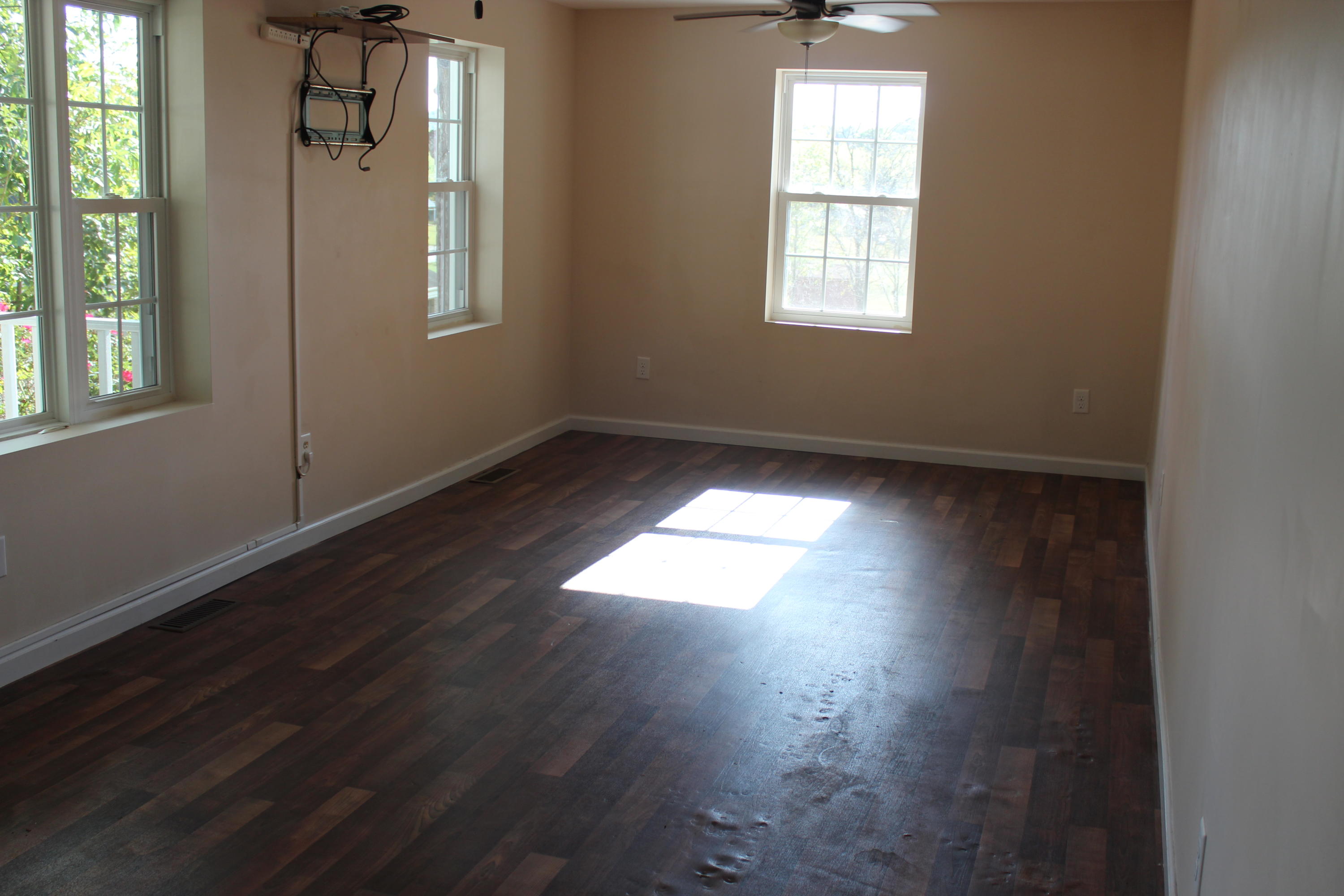 842 Ridgeview Drive Clinton, TN 37716 - Photo 8 of 10 IMG_2843