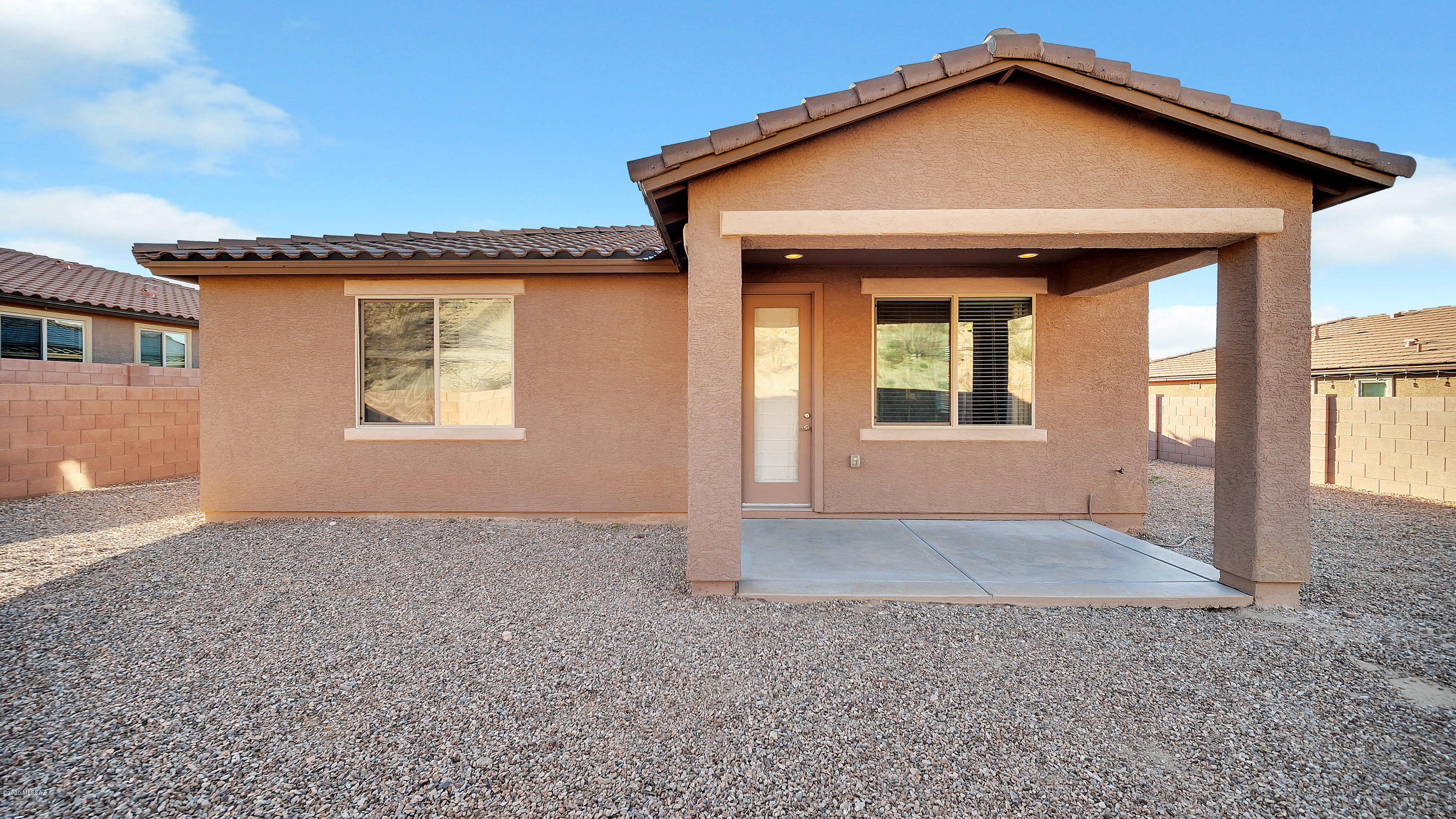 39049 South Running Roses Lane Tucson, AZ 85739 - Photo 32 of 33