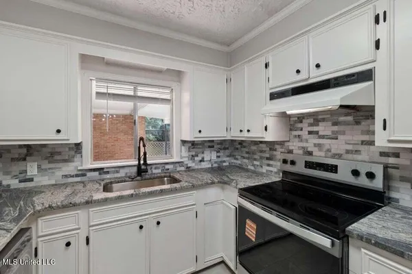 $219,000 | 1600 Church Street, Columbia, MS 39429