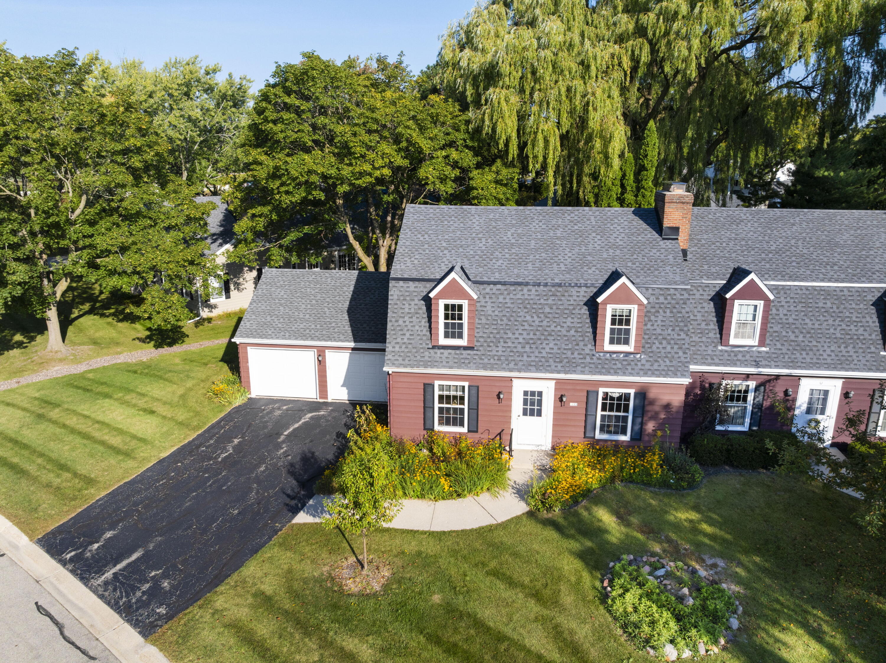 1012 West Cedar Ridge Court Mequon, WI 53092 - Photo 29 of 36 Great curb appeal!