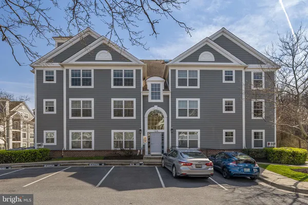 $2,700 | 164 Kendrick Place, Unit 16436, Gaithersburg, MD 20878