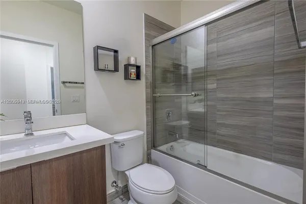$4,950 | 8805 Northwest 103rd Place, Unit 1, Doral, FL 33178