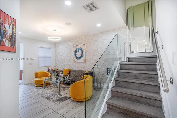 $4,950 | 8805 Northwest 103rd Place, Unit 1, Doral, FL 33178