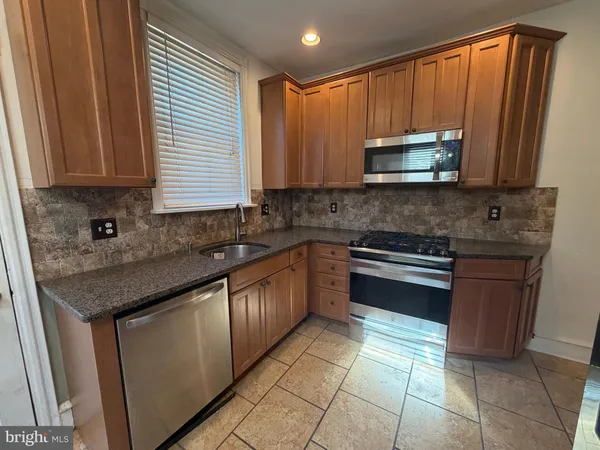 $2,595 | 1505 Hancock Street, Wilmington, DE 19806