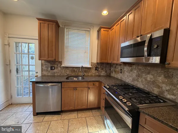 $2,595 | 1505 Hancock Street, Wilmington, DE 19806