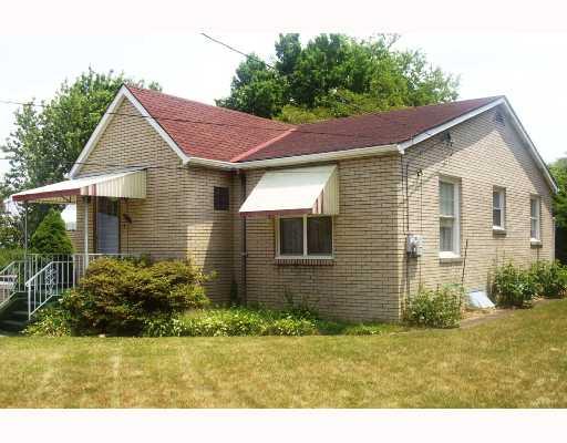 36 Porters Hollow Road Coraopolis, PA 15108 - Photo 1 of 8 Gallery Image 1