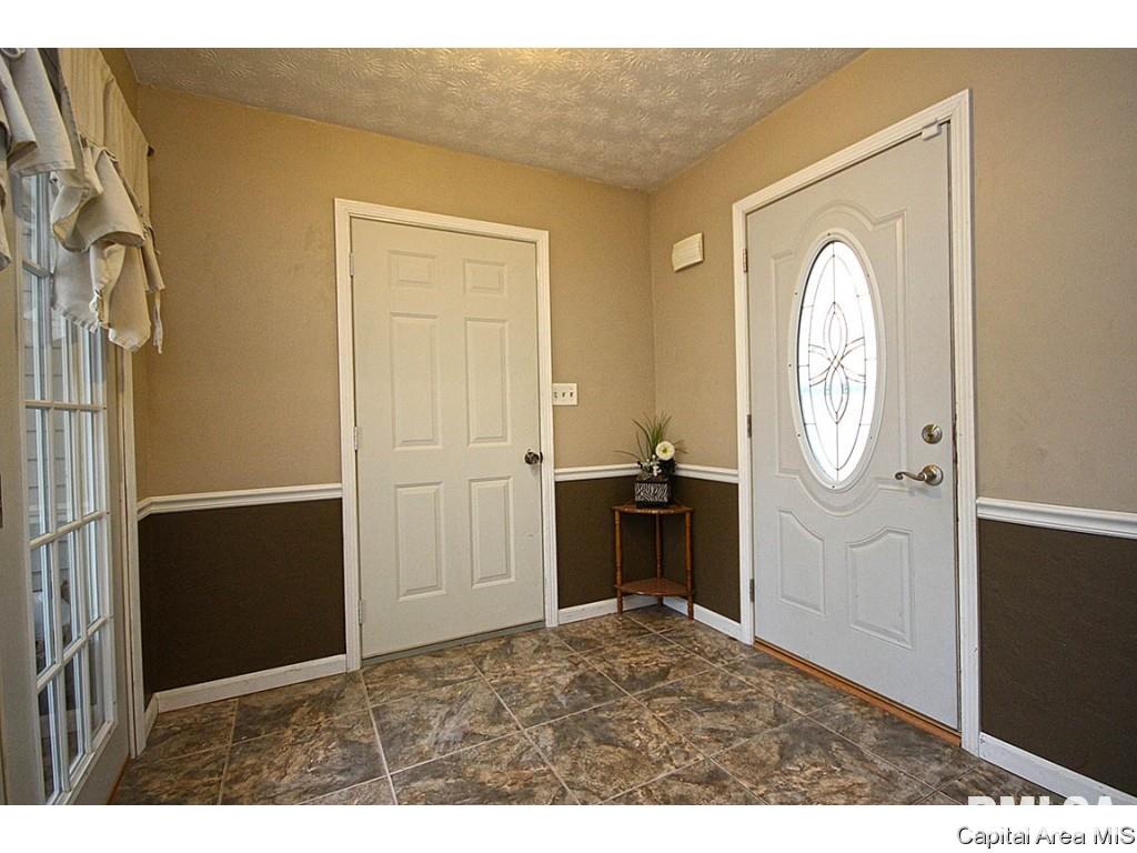 39 St Marys Court Springfield, IL 62702 - Photo 20 of 29