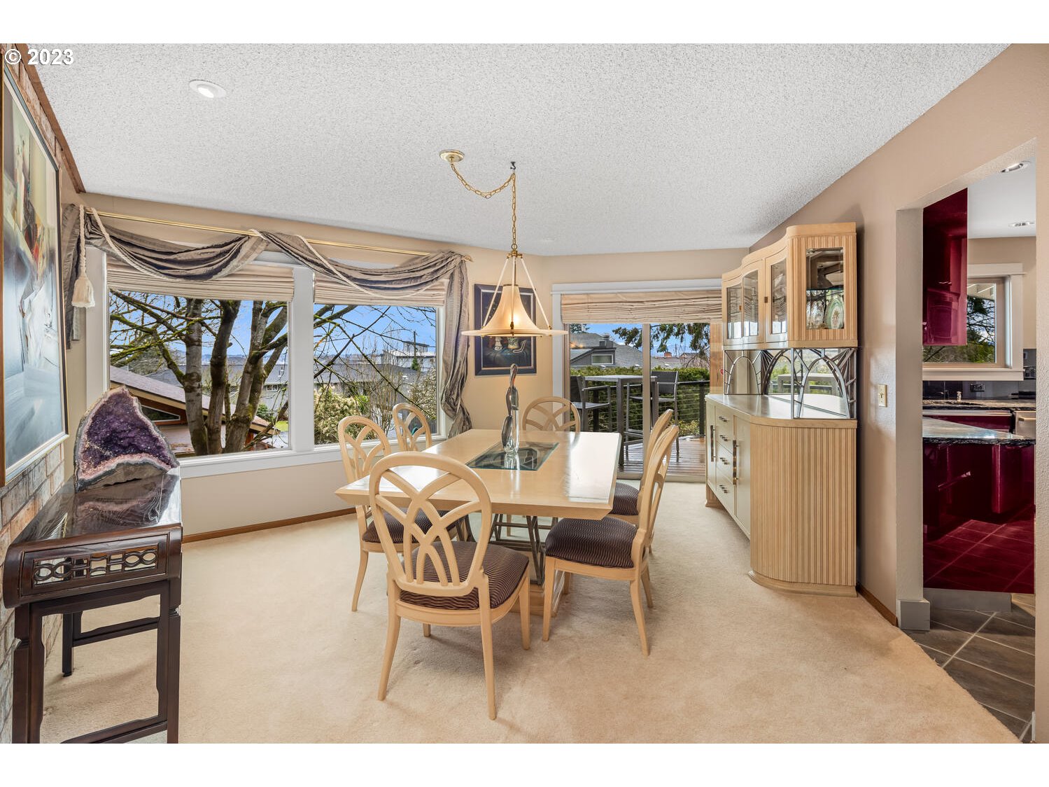 822 Southeast Morgan Road Vancouver, WA 98664 - Photo 6 of 32 a view of a dining room with furniture window and outside view