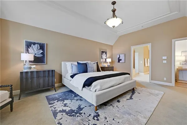 $1,195,000 | 740 Suffolk Drive, Loch Lloyd, MO 64012