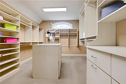 $1,225,000 | 740 Suffolk Drive, Loch Lloyd, MO 64012