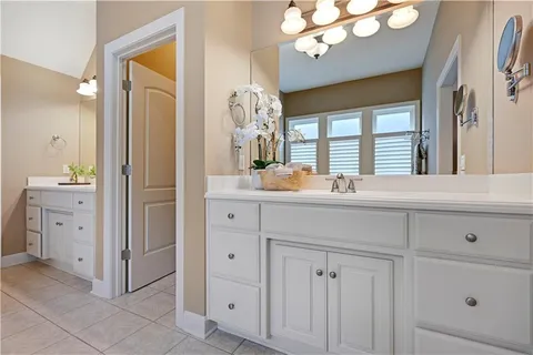 $1,225,000 | 740 Suffolk Drive, Loch Lloyd, MO 64012