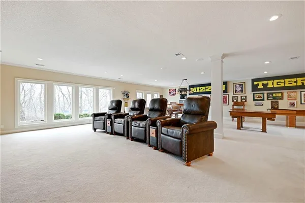 $1,195,000 | 740 Suffolk Drive, Loch Lloyd, MO 64012