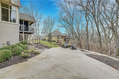 $1,225,000 | 740 Suffolk Drive, Loch Lloyd, MO 64012