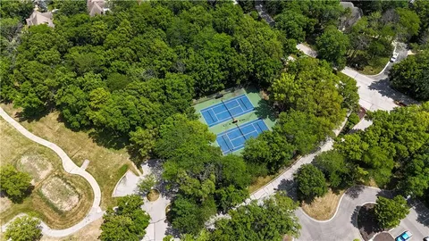 $1,225,000 | 740 Suffolk Drive, Loch Lloyd, MO 64012