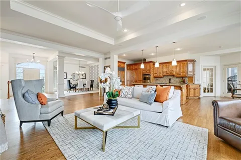 $1,225,000 | 740 Suffolk Drive, Loch Lloyd, MO 64012