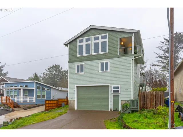 $750,000 | 3246 Northwest Mast Avenue, Lincoln City, OR 97367