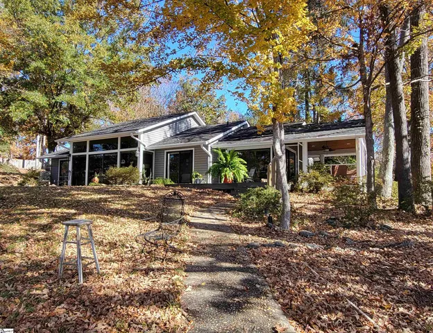 $475,000 | 2264 Scurry Island Road, Chappells, SC 29037