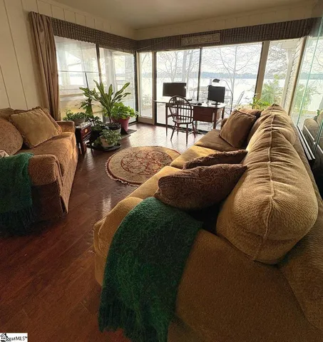 $475,000 | 2264 Scurry Island Road, Chappells, SC 29037