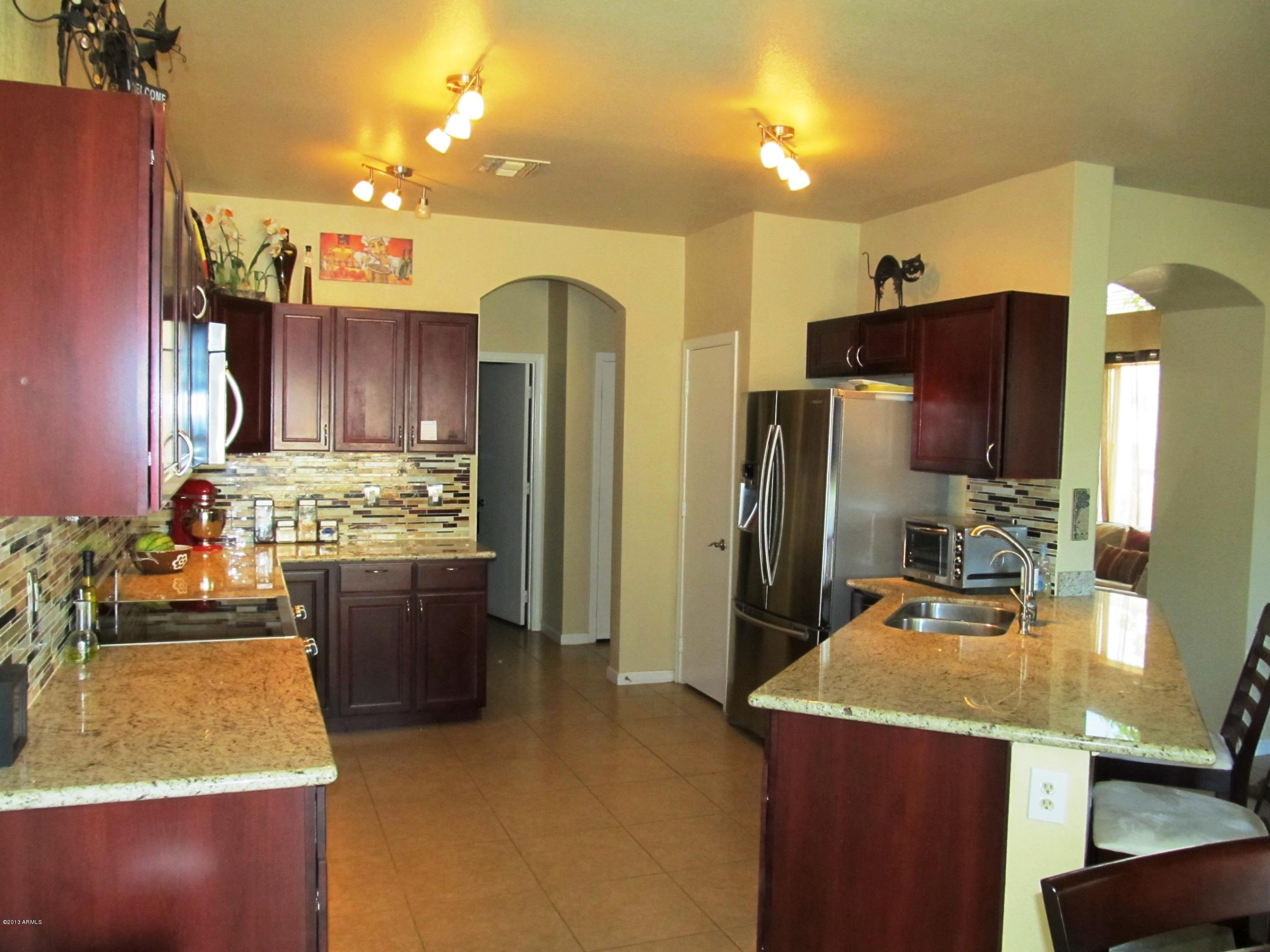 4716 East Frye Road Phoenix, AZ 85048 - Photo 5 of 30 4726 E Frye Rd