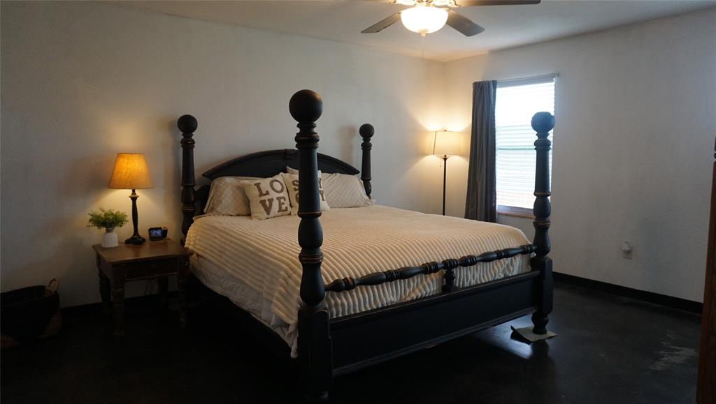 1410 County Road 1235 Point, TX 75472 - Photo 17 of 30