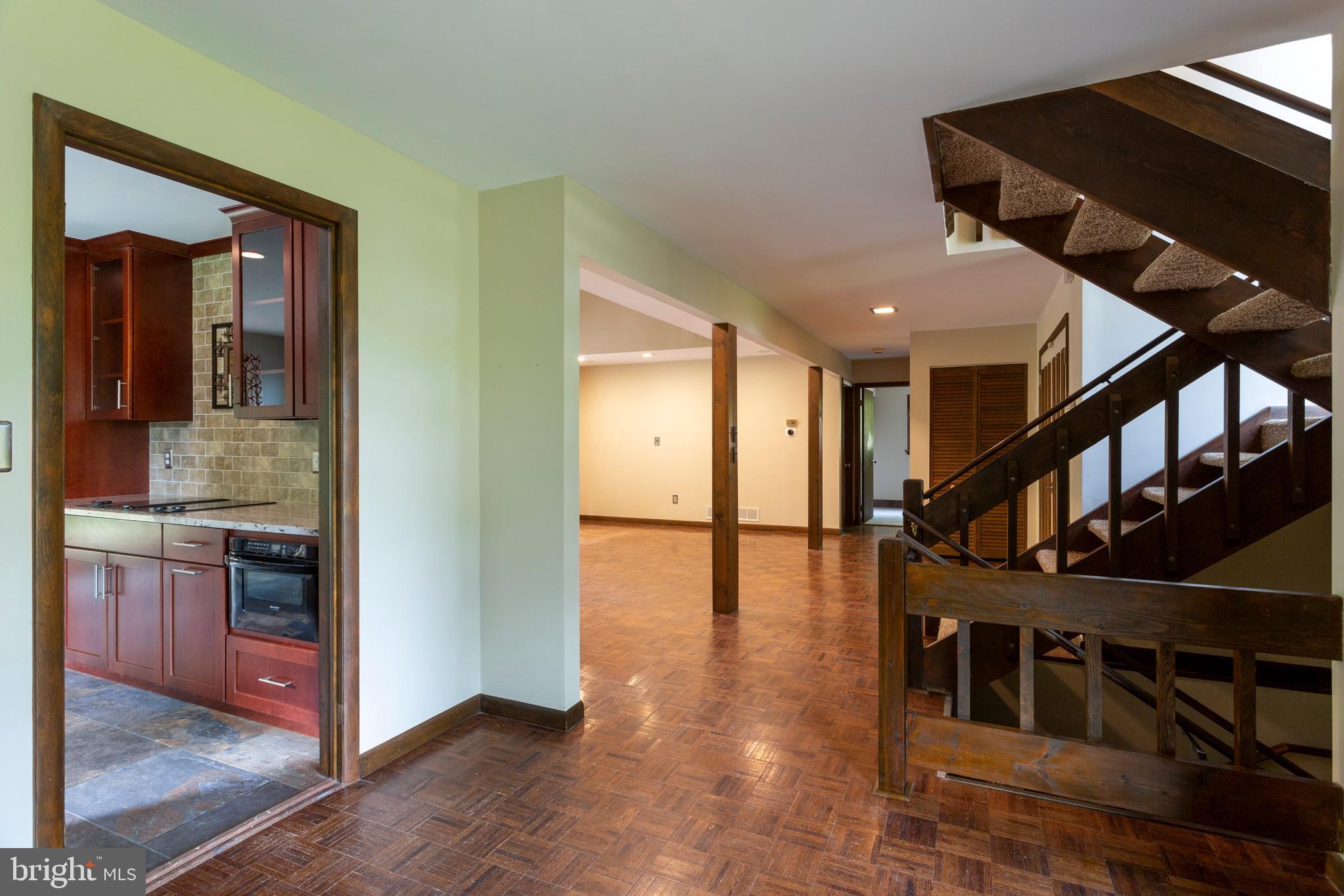 1404 Taylor Road Lansdale, PA 19446 - Photo 12 of 46 Gallery Image 12