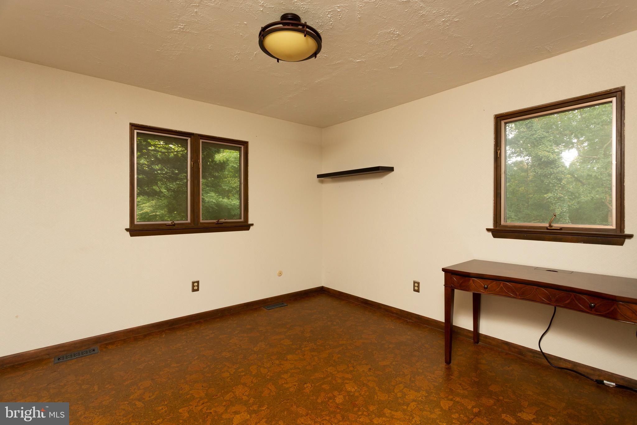 1404 Taylor Road Lansdale, PA 19446 - Photo 17 of 46 Gallery Image 17
