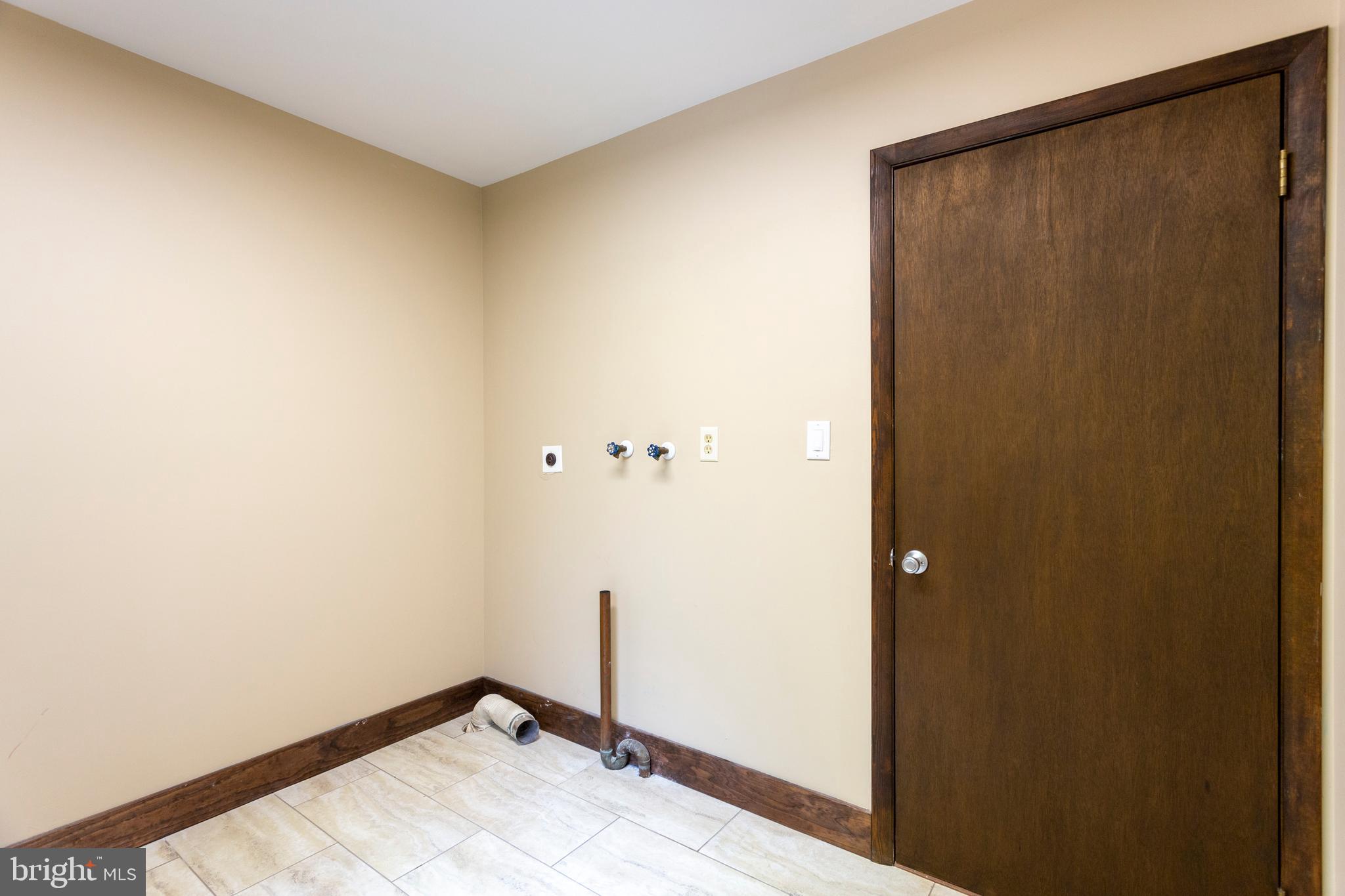 1404 Taylor Road Lansdale, PA 19446 - Photo 20 of 46 Gallery Image 20