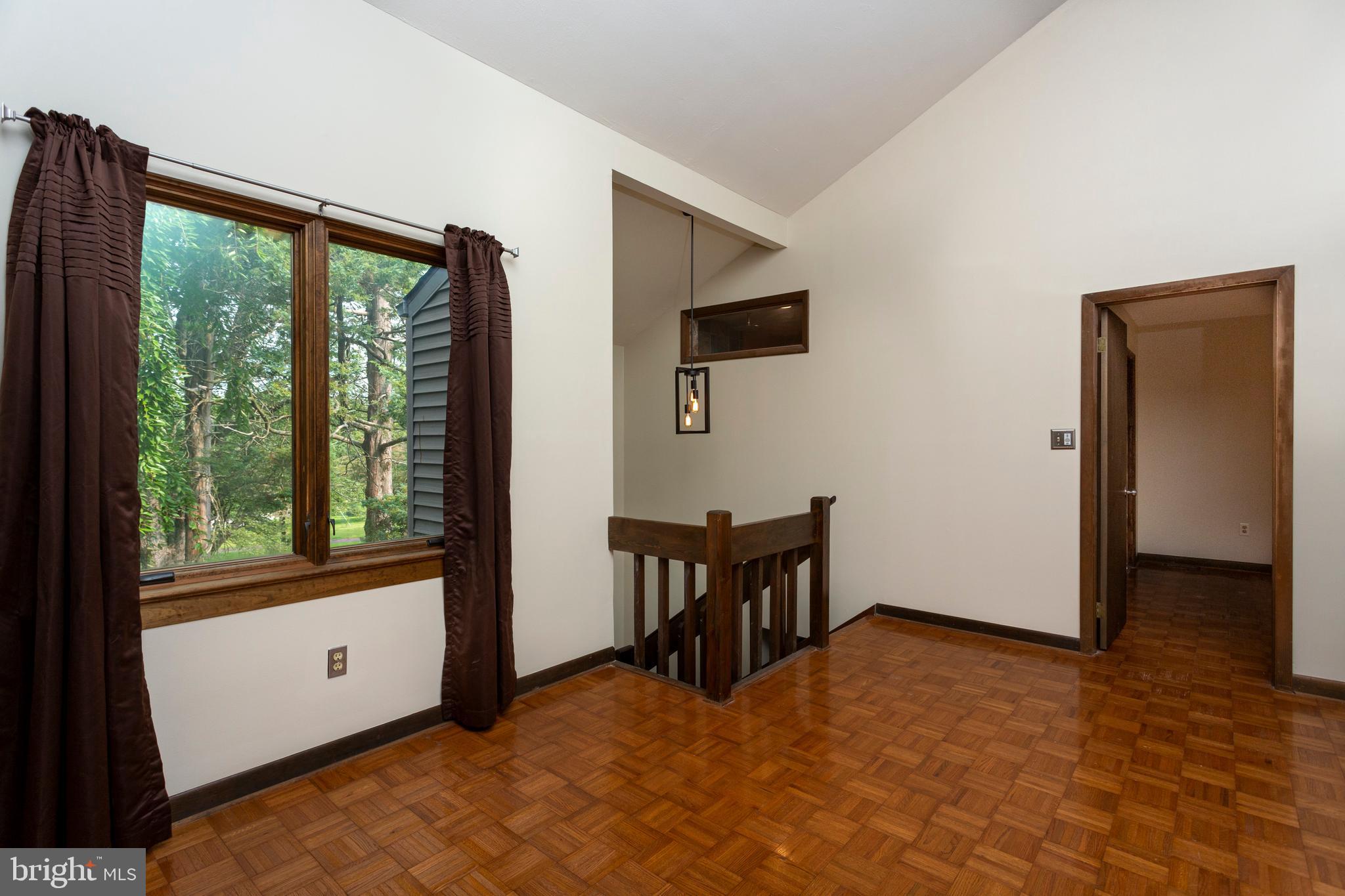 1404 Taylor Road Lansdale, PA 19446 - Photo 25 of 46 Gallery Image 25