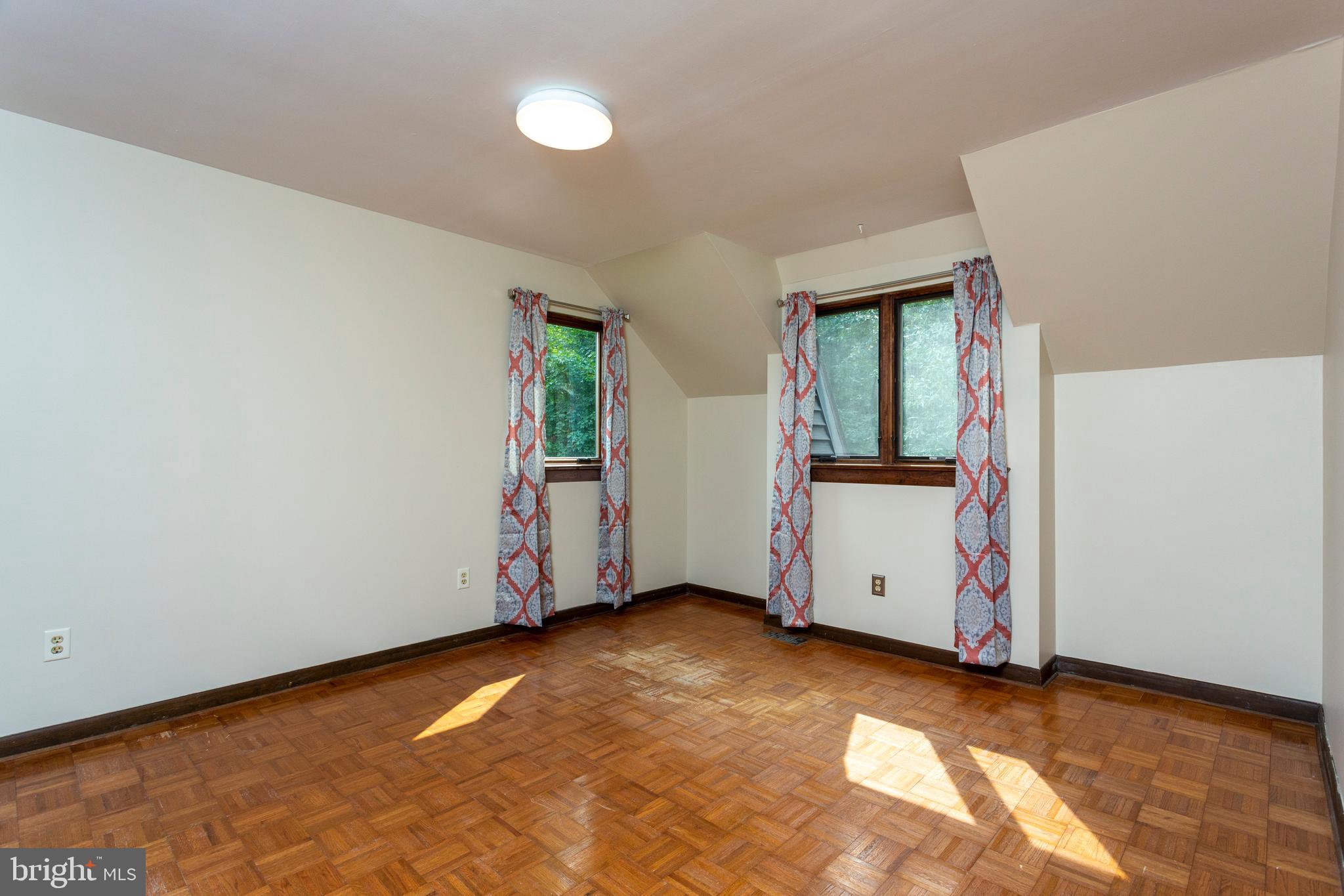 1404 Taylor Road Lansdale, PA 19446 - Photo 26 of 46 Gallery Image 26