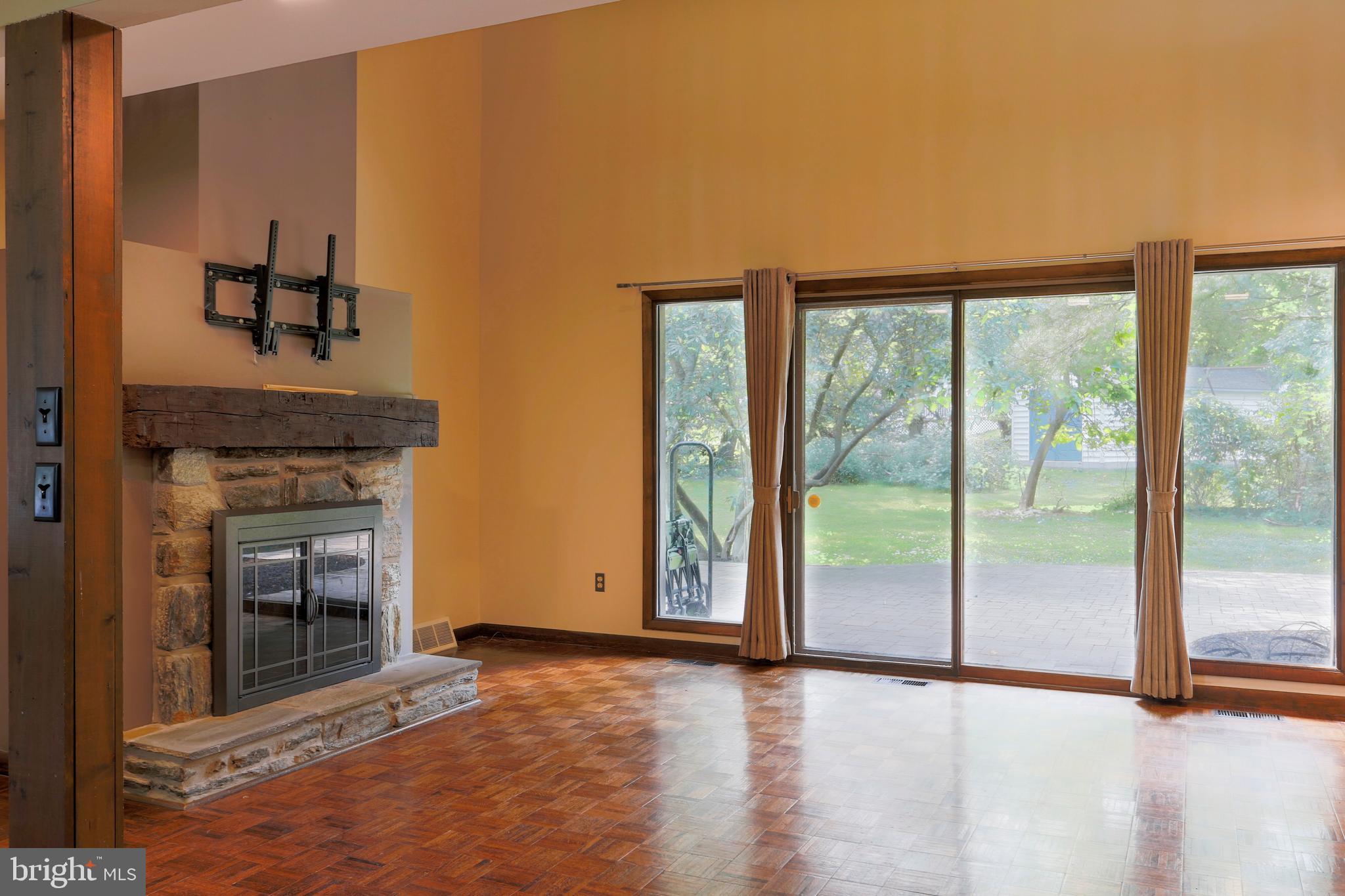 1404 Taylor Road Lansdale, PA 19446 - Photo 6 of 46 Gallery Image 6