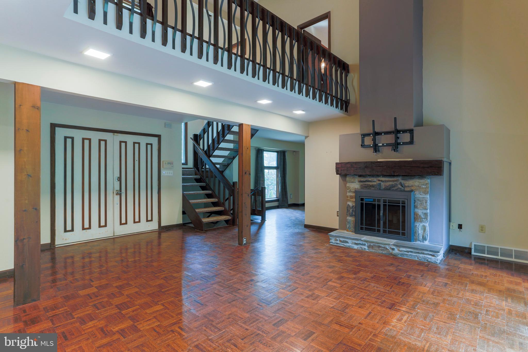 1404 Taylor Road Lansdale, PA 19446 - Photo 7 of 46 Gallery Image 7