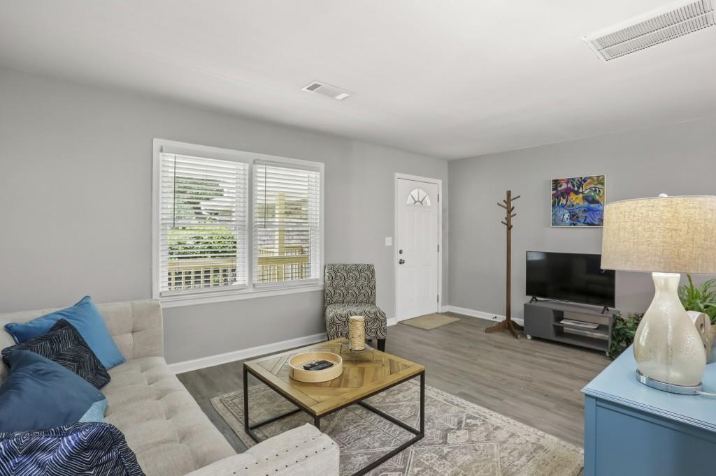 2889 White Oak Drive Decatur, GA 30032 - Photo 9 of 16