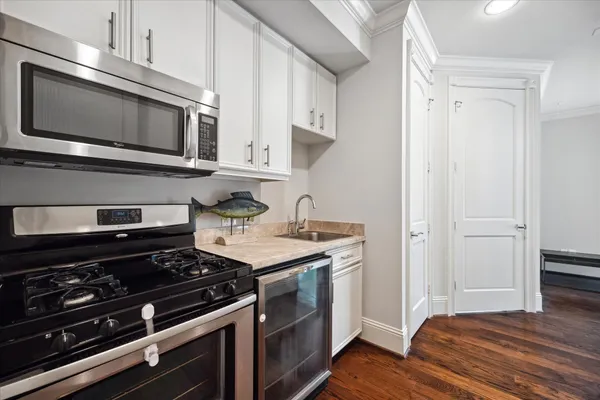 $2,370,000 | 2247 Bartlett Street, Houston, TX 77098