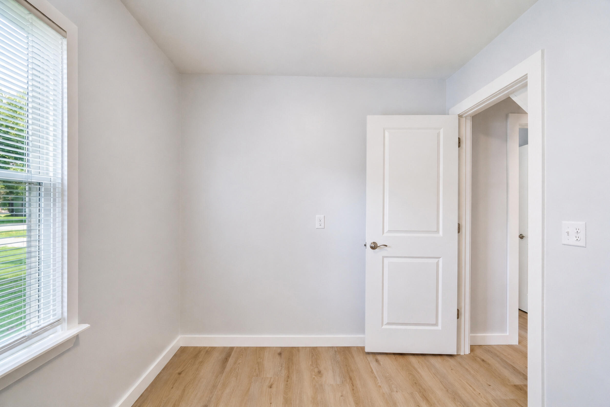 4409 Calhoun Street Gary, IN 46408 - Photo 23 of 42 2500x1668