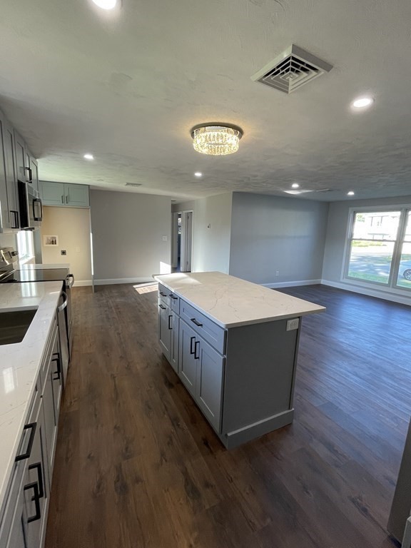 7 Kingsley Street Holbrook, MA 02343 - Photo 11 of 37