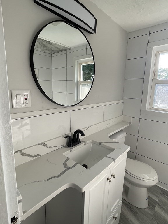 7 Kingsley Street Holbrook, MA 02343 - Photo 12 of 37