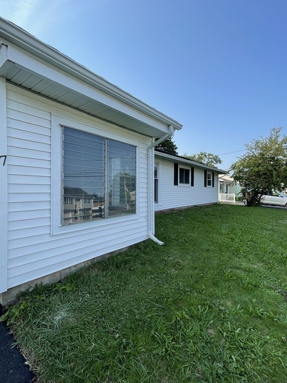 7 Kingsley Street Holbrook, MA 02343 - Photo 4 of 37