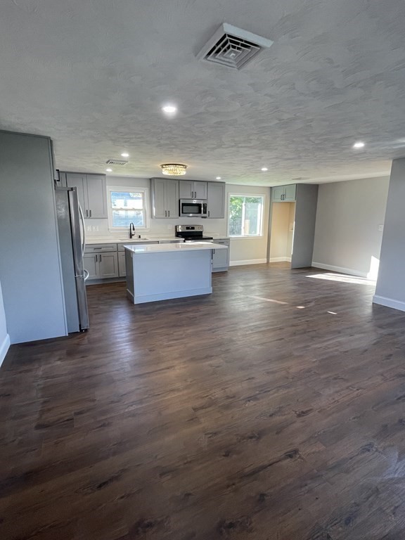 7 Kingsley Street Holbrook, MA 02343 - Photo 7 of 37