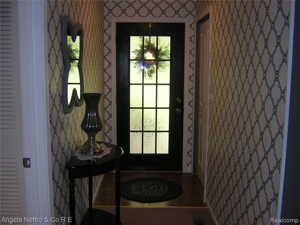 41801 Fret Road Belleville, MI 48111 - Photo 20 of 31